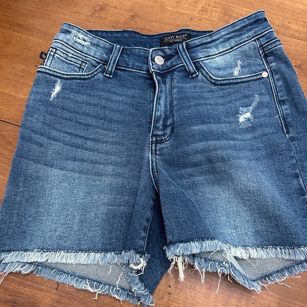 Judy Blue Women's Blue Denim Frayed Hem Shorts M